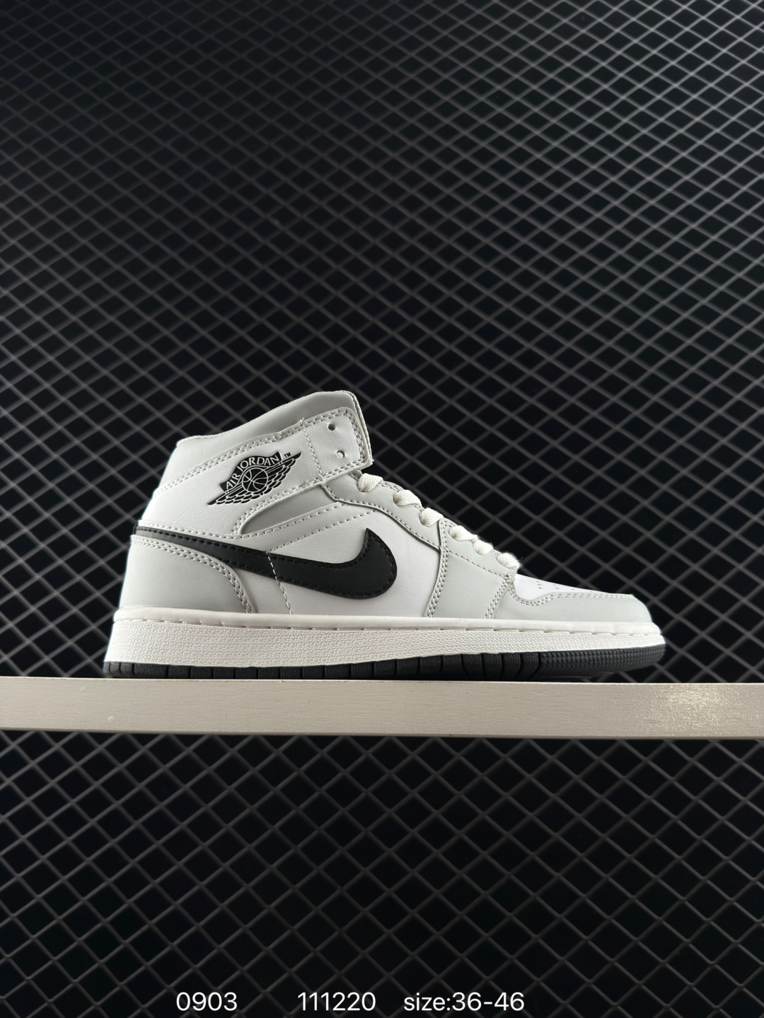 Nike Air Jordan 1 Mid AJ1